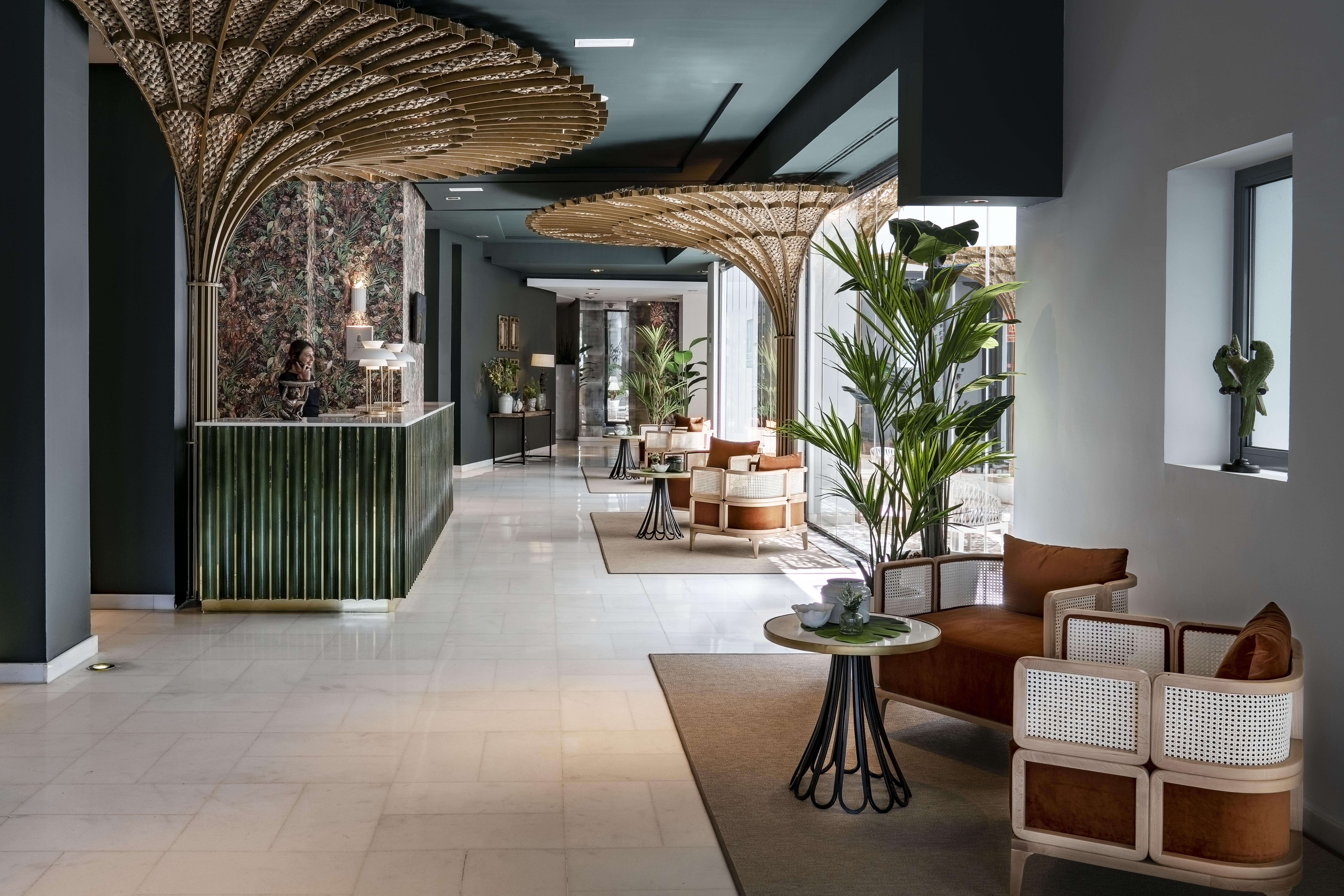 โรงแรมวินชี่ ซีเลคซิออน โปซาด้าเดลปาชิโอ มาลากา ภายนอก รูปภาพ The hotel's lobby